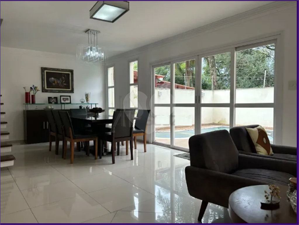 Tucuruvi Casa à venda de Alto Padrão em Condomínio Fechado tem 365 m² com piscina e espaço gourmet!!