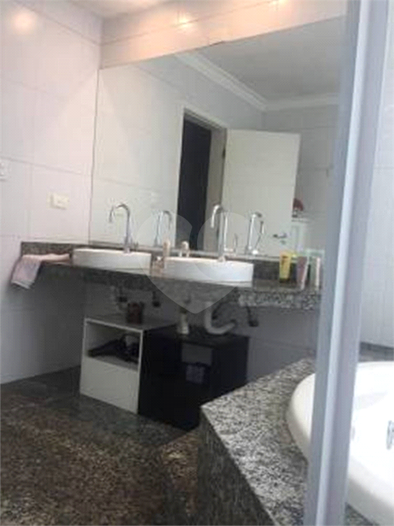 Tucuruvi Casa à venda de Alto Padrão em Condomínio Fechado tem 365 m² com piscina e espaço gourmet!!