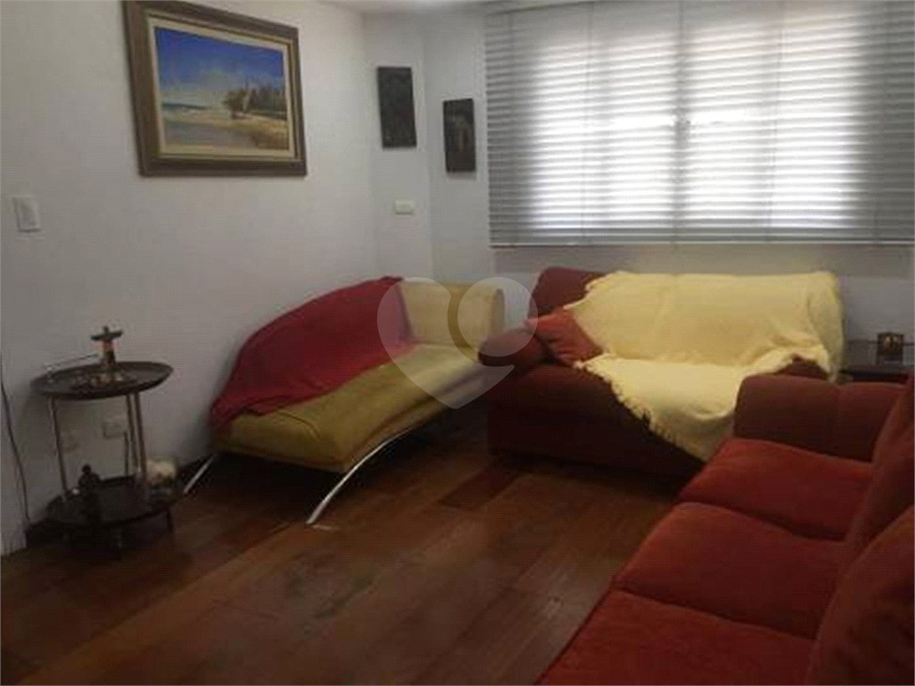 Tucuruvi Casa à venda de Alto Padrão em Condomínio Fechado tem 365 m² com piscina e espaço gourmet!!