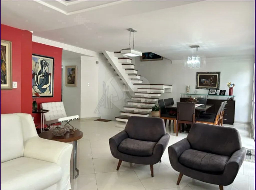 Tucuruvi Casa à venda de Alto Padrão em Condomínio Fechado tem 365 m² com piscina e espaço gourmet!!