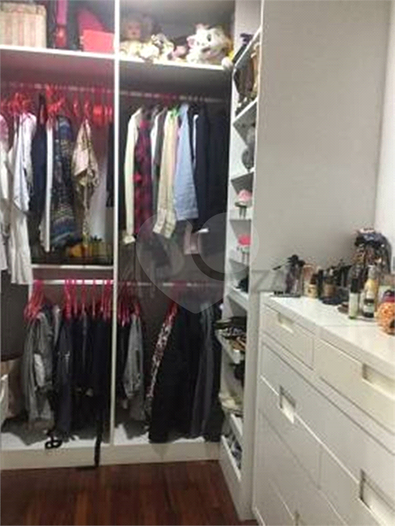 Tucuruvi Casa à venda de Alto Padrão em Condomínio Fechado tem 365 m² com piscina e espaço gourmet!!