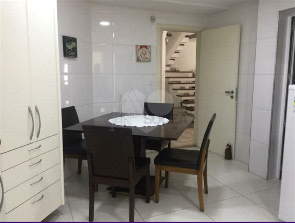 Tucuruvi Casa à venda de Alto Padrão em Condomínio Fechado tem 365 m² com piscina e espaço gourmet!!