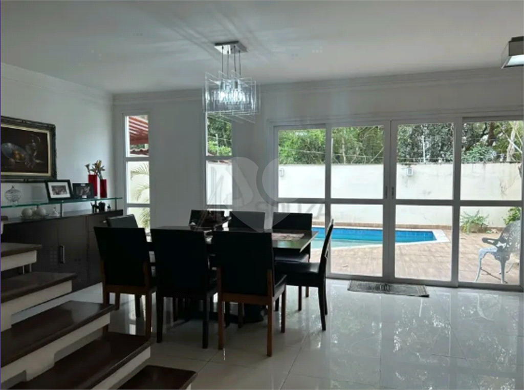 Tucuruvi Casa à venda de Alto Padrão em Condomínio Fechado tem 365 m² com piscina e espaço gourmet!!