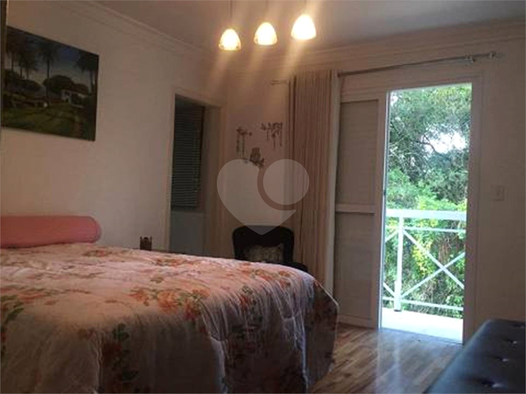 Tucuruvi Casa à venda de Alto Padrão em Condomínio Fechado tem 365 m² com piscina e espaço gourmet!!