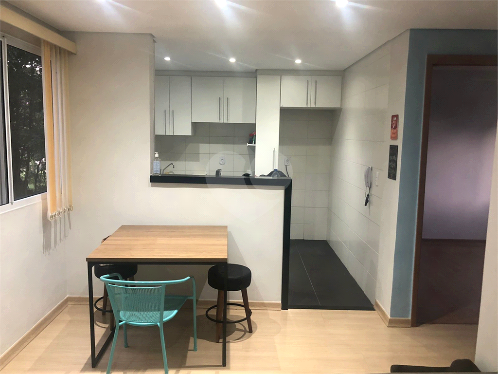 Apartamento à venda com 2 quartos, 40m² - Foto 3