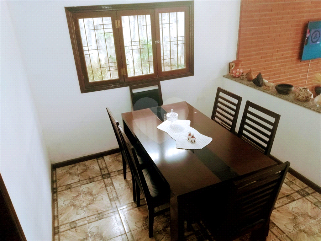 Casa Ribeirão Pires 3 dormitórios quartos - vaga - 2 salas - Quintal - 