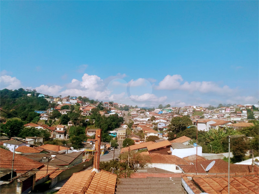 Casa Ribeirão Pires 3 dormitórios quartos - vaga - 2 salas - Quintal - 
