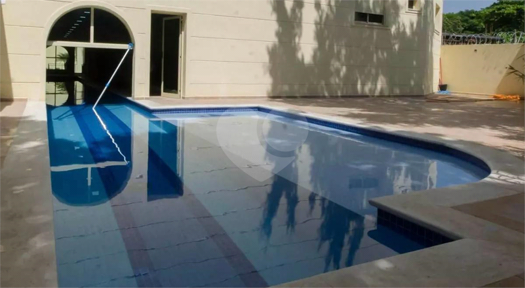 APARTAMENTO em SANTANA