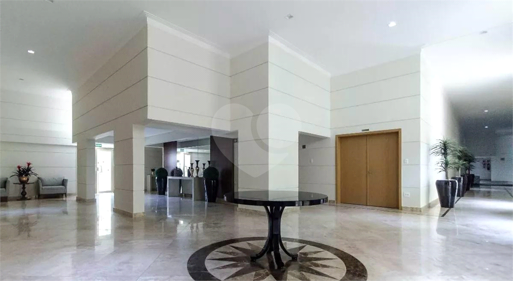 APARTAMENTO em SANTANA