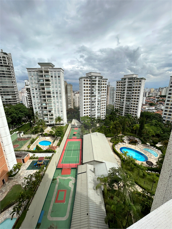 APARTAMENTO em SANTANA