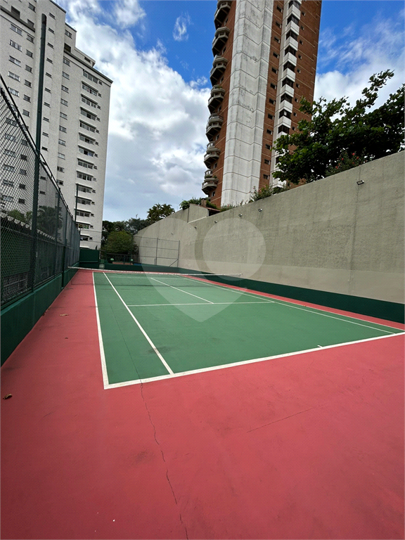 APARTAMENTO em SANTANA