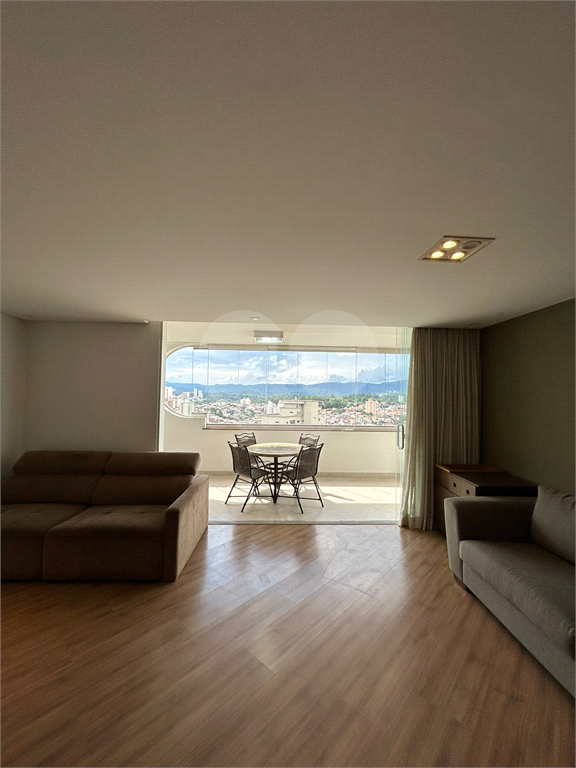 APARTAMENTO em SANTANA