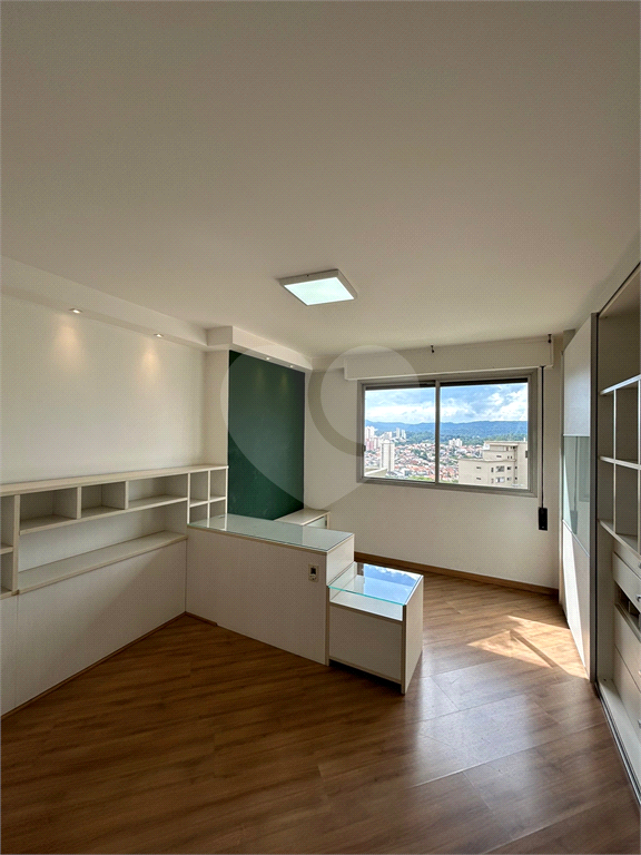 APARTAMENTO em SANTANA
