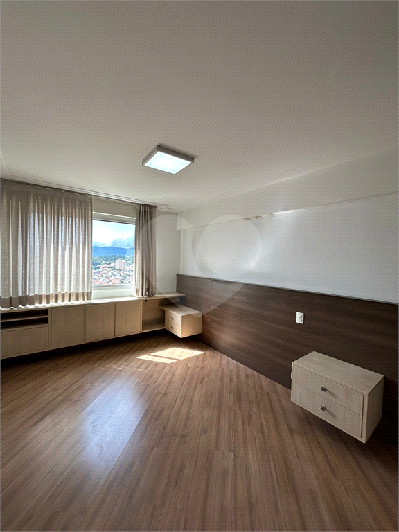 APARTAMENTO em SANTANA