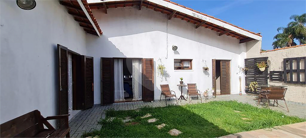 Casa à venda e aluguel com 3 quartos, 350m² - Foto 4