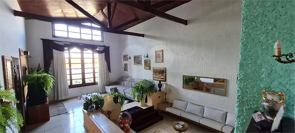 Casa à venda e aluguel com 3 quartos, 350m² - Foto 14