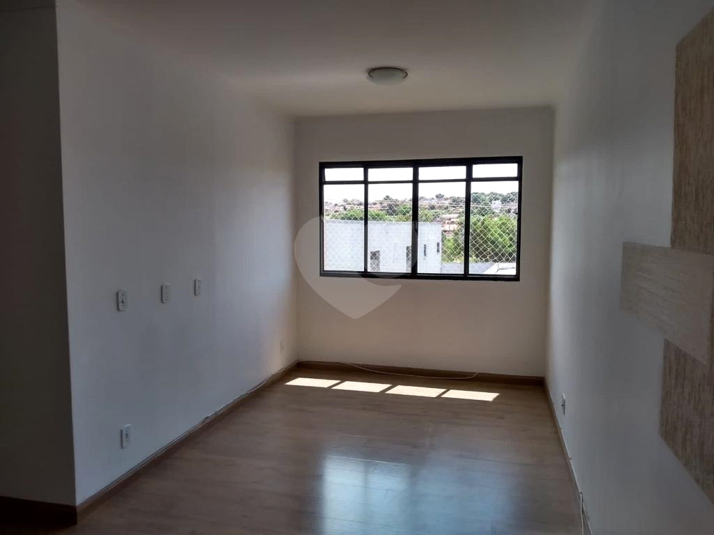 Apartamento à venda com 3 quartos, 64m² - Foto 1