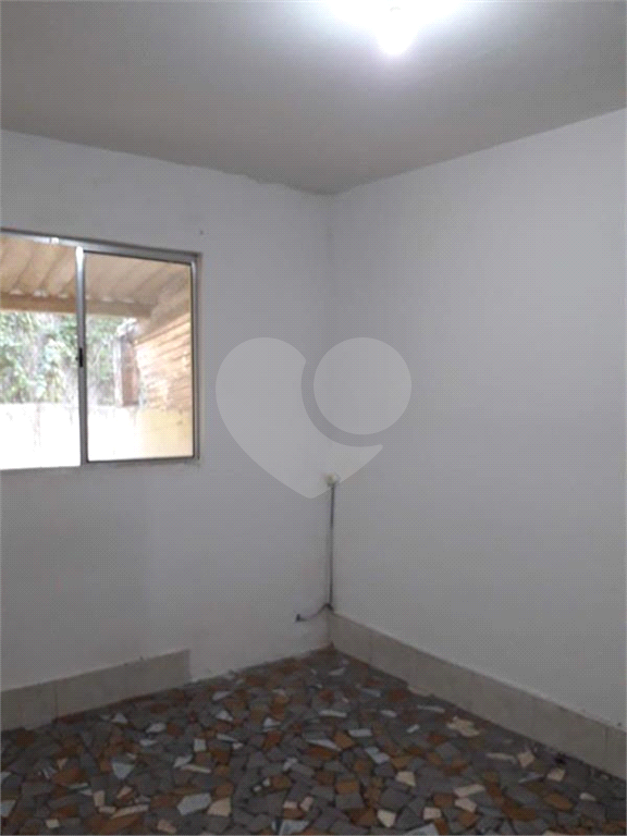 Terreno  150m2 , 3 casas alugadas