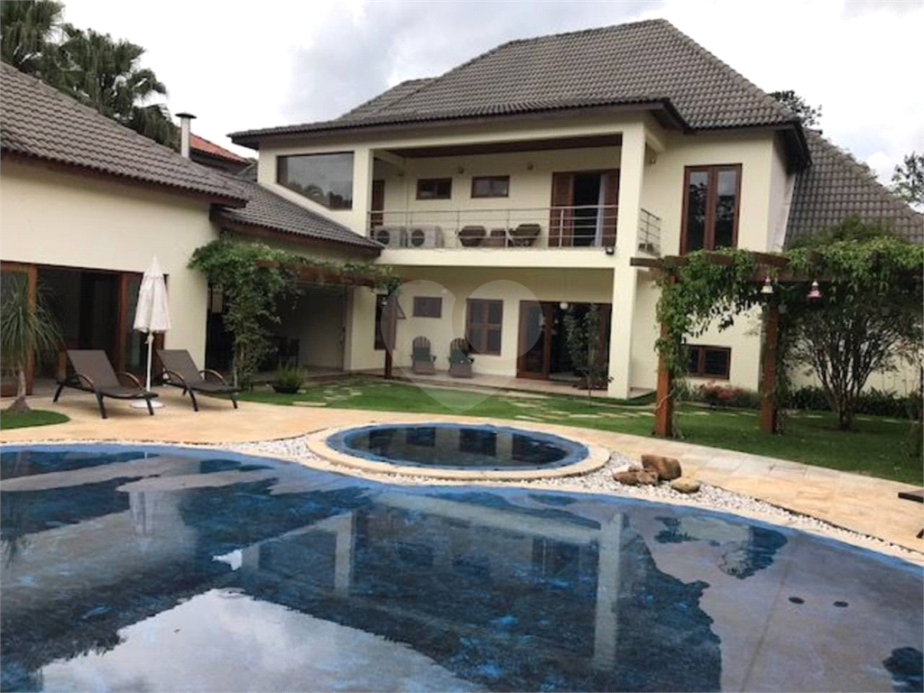 Casa de Condôminio Maravilhosa em Aldeia da Serra