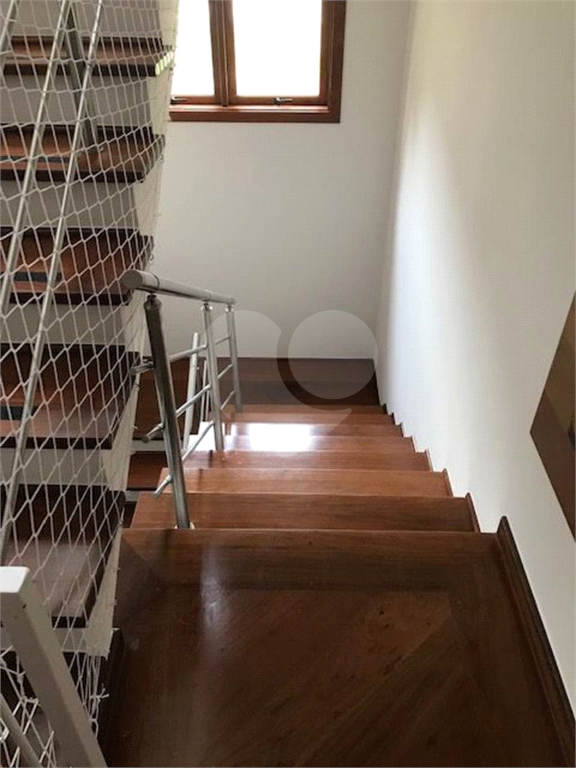 Casa de Condôminio Maravilhosa em Aldeia da Serra