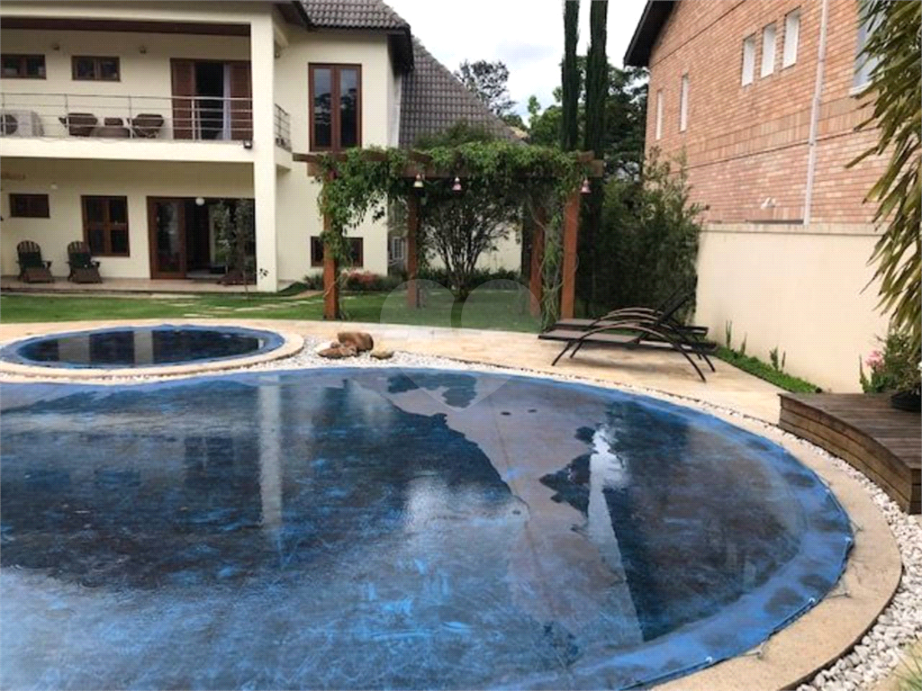 Casa de Condôminio Maravilhosa em Aldeia da Serra