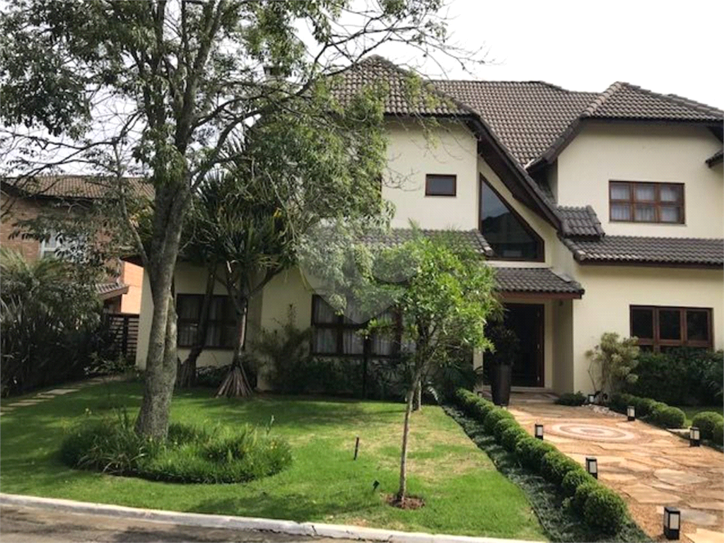Casa de Condôminio Maravilhosa em Aldeia da Serra
