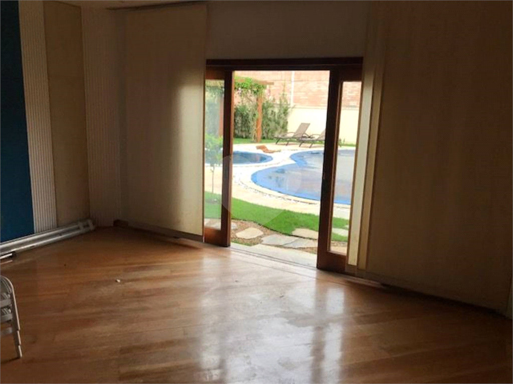 Casa de Condôminio Maravilhosa em Aldeia da Serra