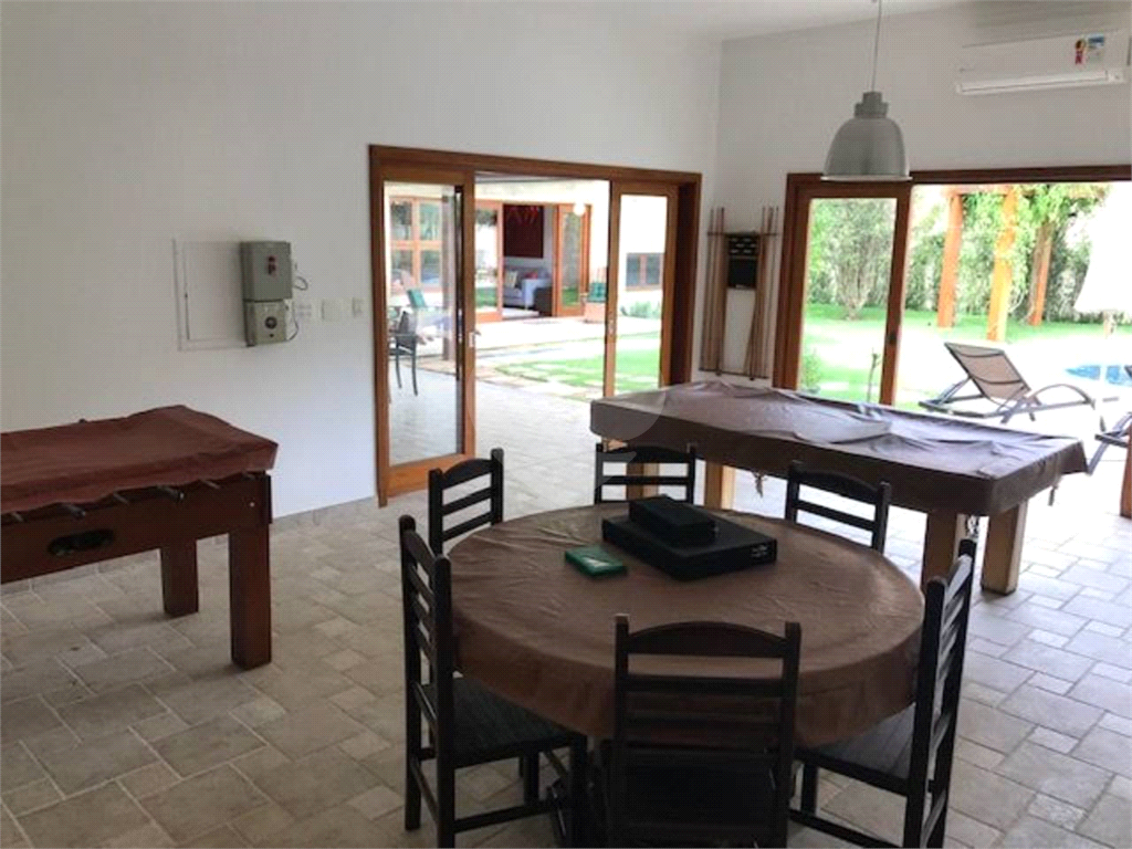Casa de Condôminio Maravilhosa em Aldeia da Serra