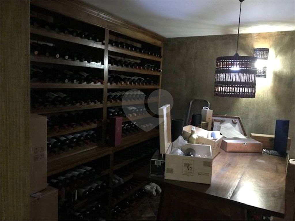 Casa de Condôminio Maravilhosa em Aldeia da Serra