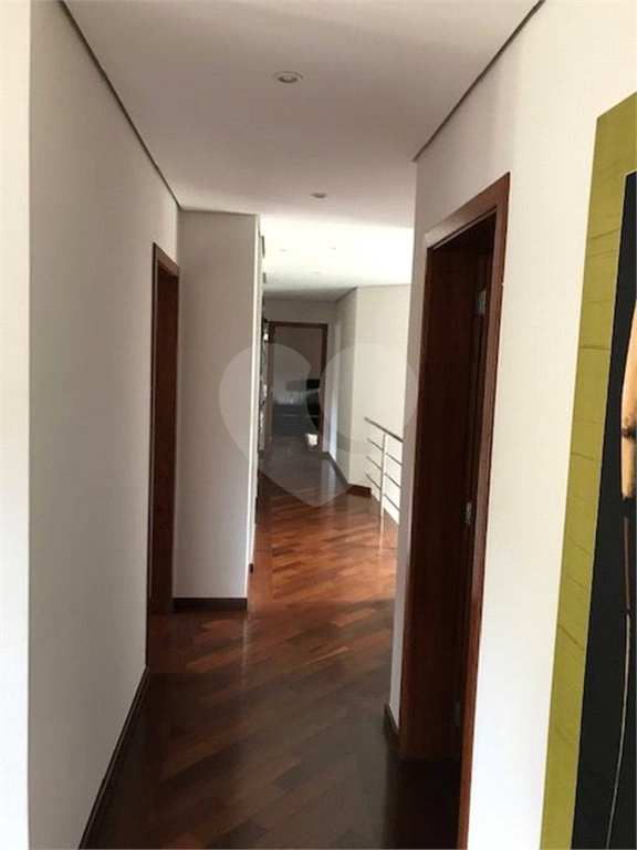 Casa de Condôminio Maravilhosa em Aldeia da Serra