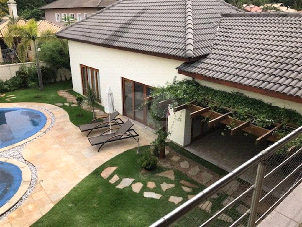 Casa de Condôminio Maravilhosa em Aldeia da Serra