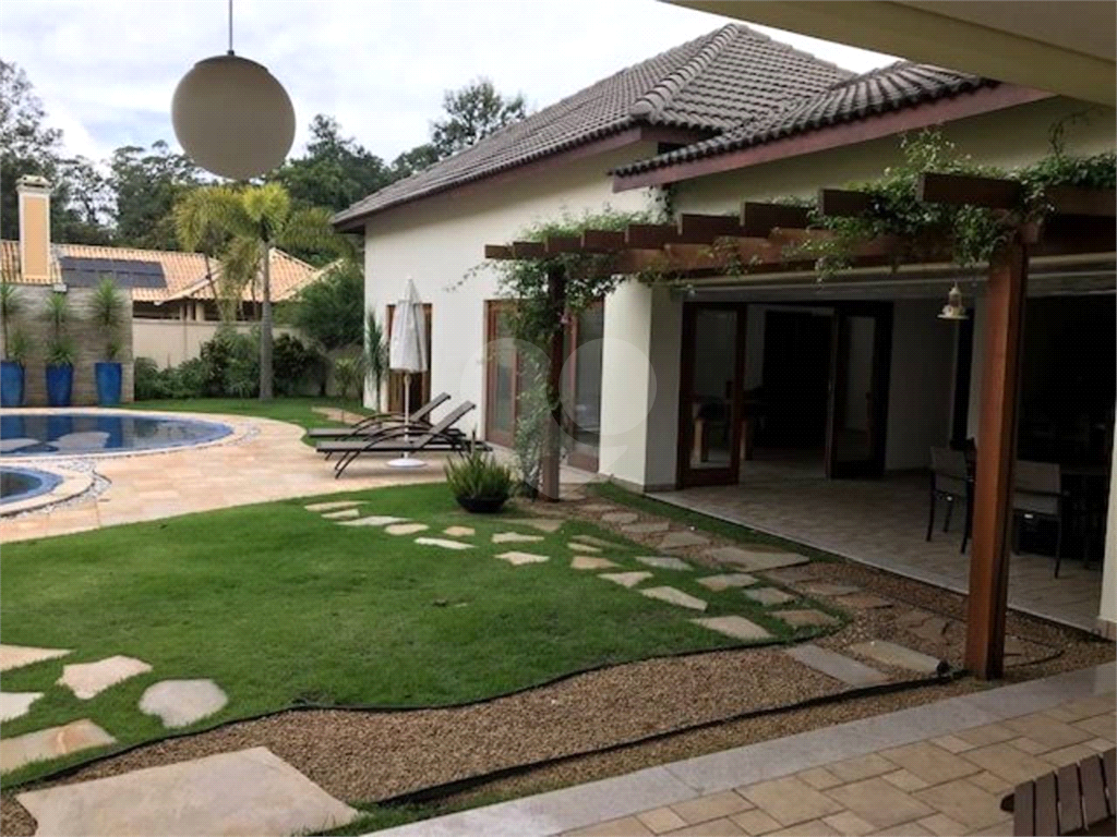 Casa de Condôminio Maravilhosa em Aldeia da Serra