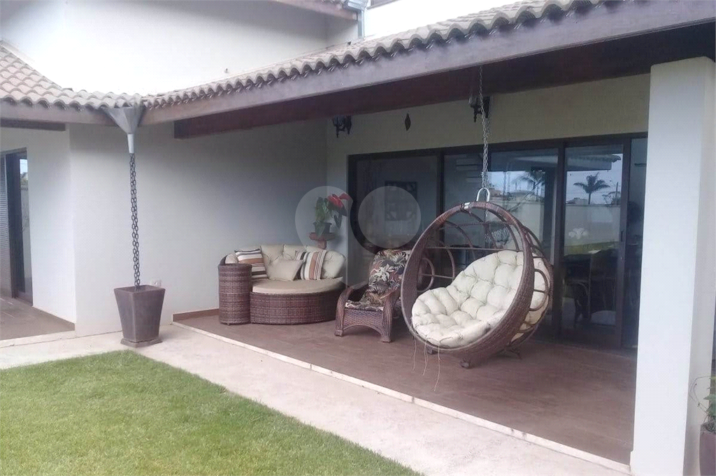 Casa Tatuí ,Condomínio Fechado. 1000m2, 342 m2 área construída. Excelente localização
