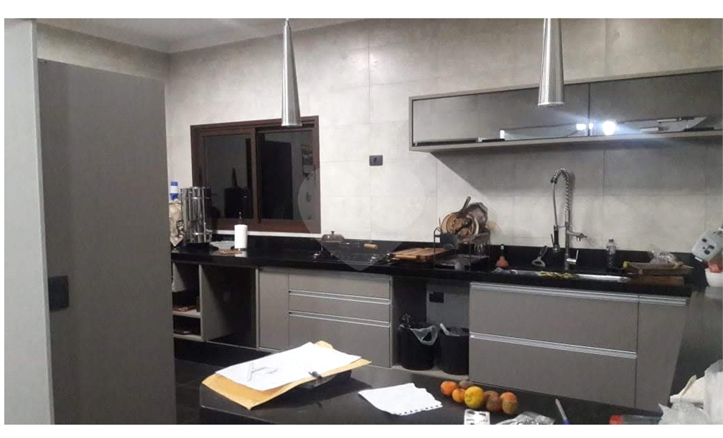 Casa Tatuí ,Condomínio Fechado. 1000m2, 342 m2 área construída. Excelente localização

