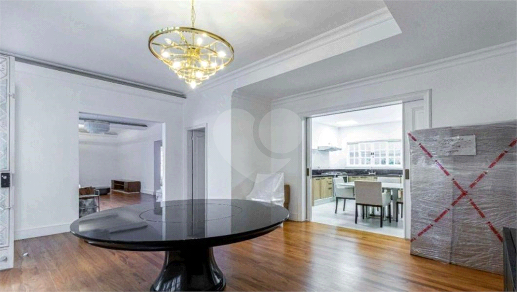 Casa para Venda e Locação no Jardim Paulistano 