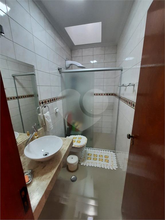 Excelente Sobrado com 2 amplas suítes