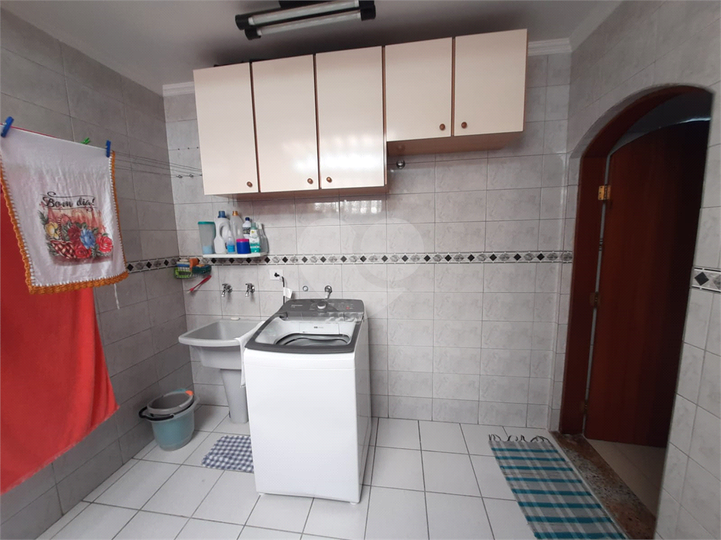 Excelente Sobrado com 2 amplas suítes