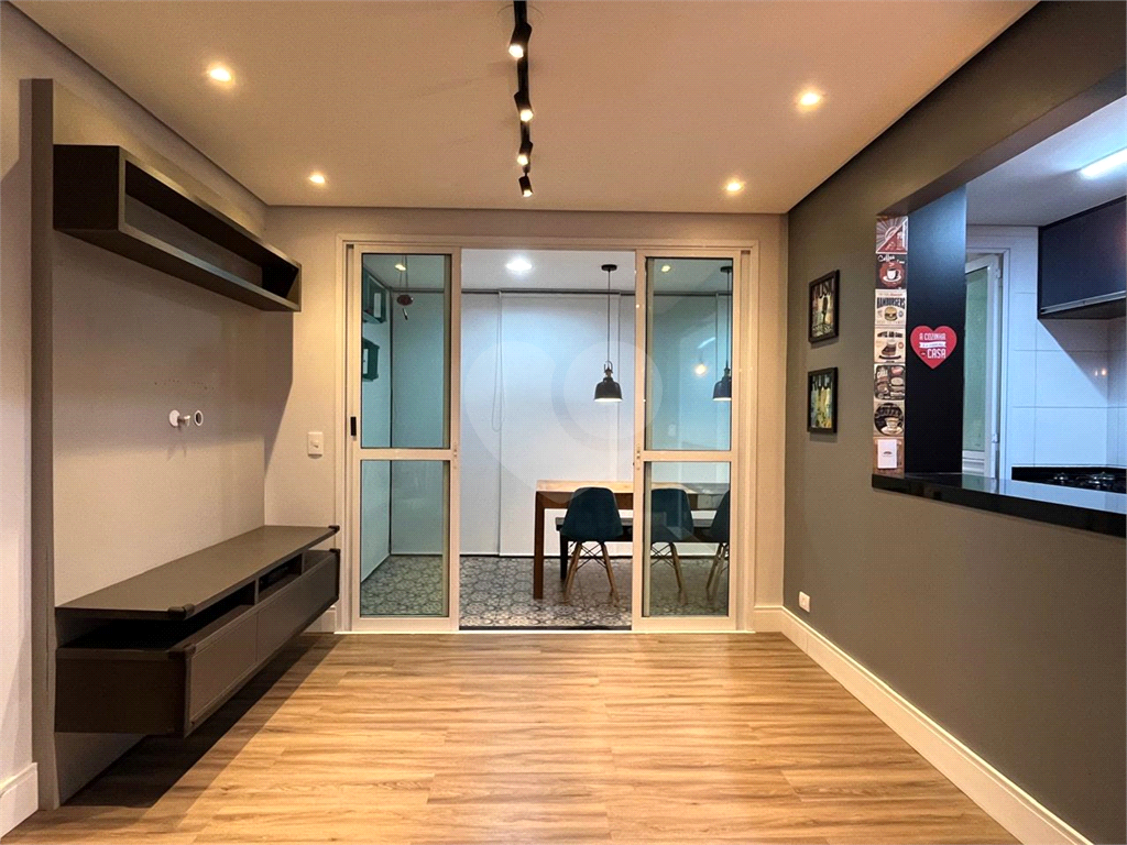 APARTAMENTO NA SANTA TERESINHA DE 81M2 DE 2 DORMITÓRIOS, 1 SUÍTE, VARANDA GOURMET, 2 VAGAS + DEPO