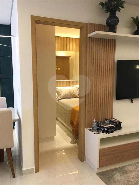Lindo prédio no Tucuruvi. Arquitetura Moderna. Garagem e elevador.
