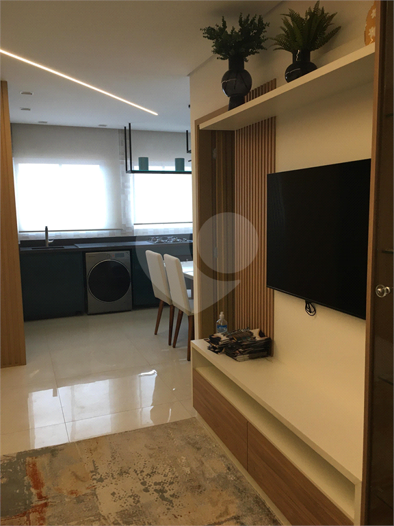 Lindo prédio no Tucuruvi. Arquitetura Moderna. Garagem e elevador.