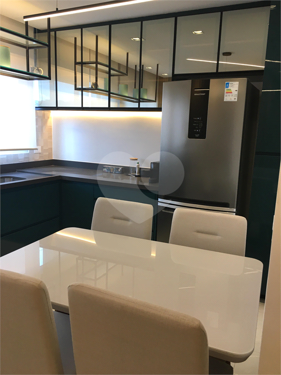 Lindo prédio no Tucuruvi. Arquitetura Moderna. Garagem e elevador.