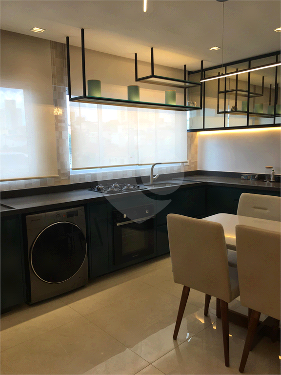 Lindo prédio no Tucuruvi. Arquitetura Moderna. Garagem e elevador.