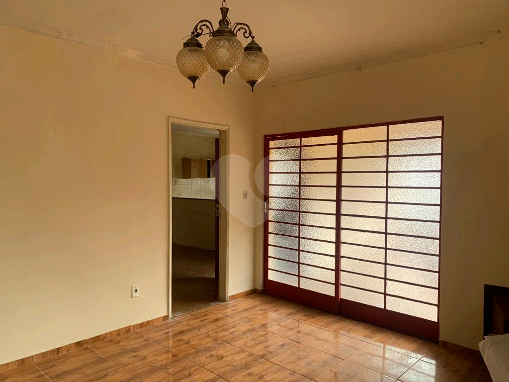 Casa à venda com 3 quartos, 114m² - Foto 3