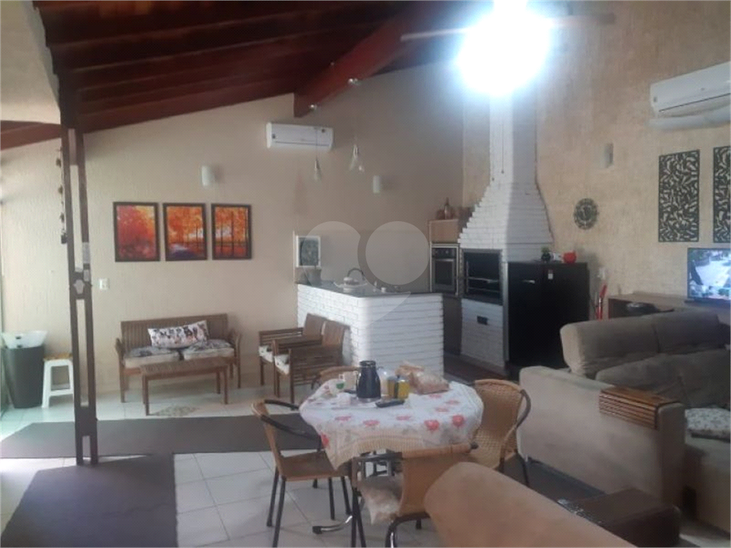 Casa à venda com 3 quartos, 250m² - Foto 21