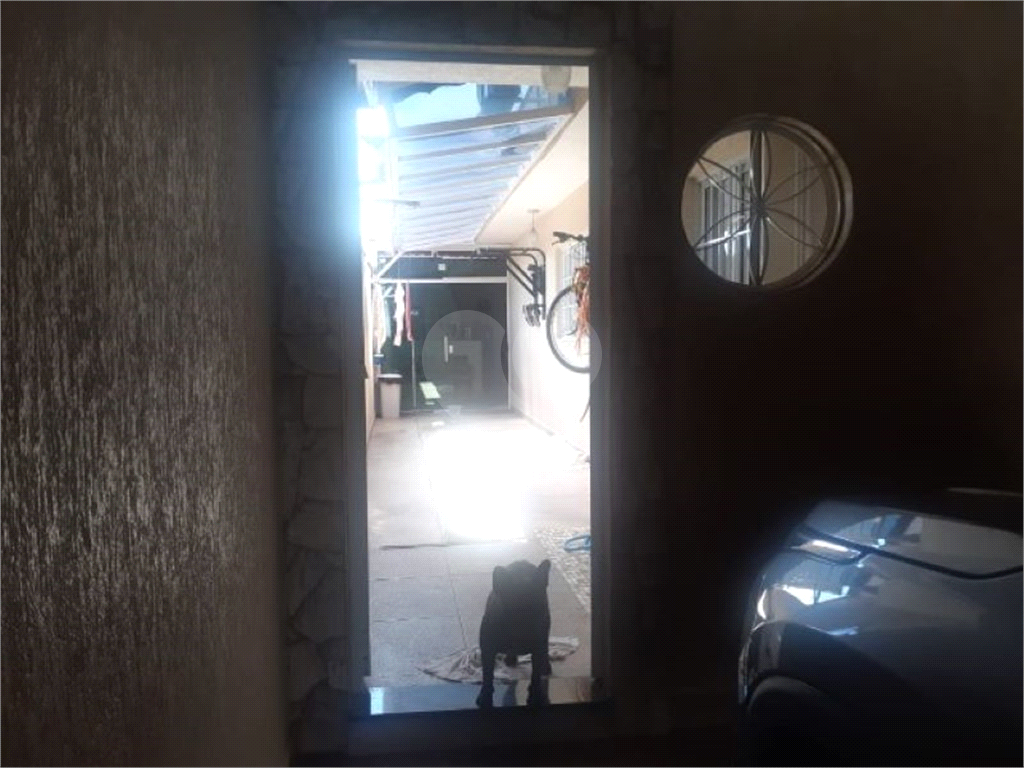 Casa à venda com 3 quartos, 250m² - Foto 4