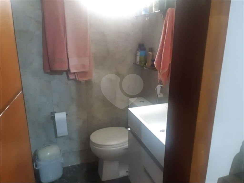 Casa à venda com 3 quartos, 250m² - Foto 35