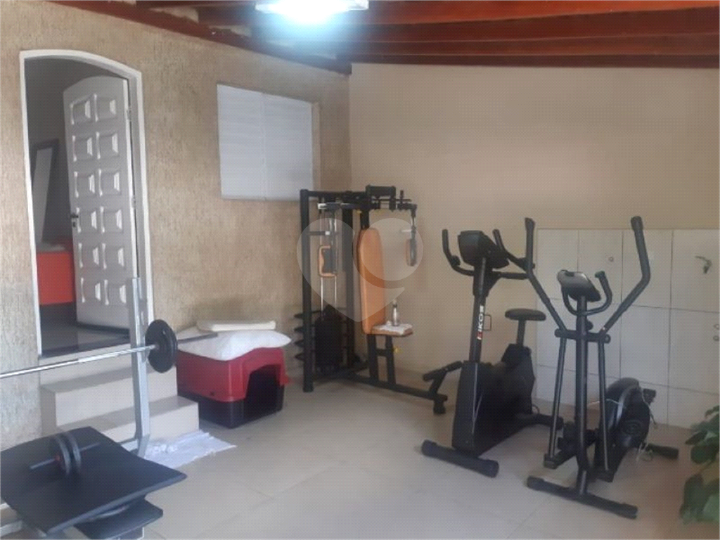 Casa à venda com 3 quartos, 250m² - Foto 7