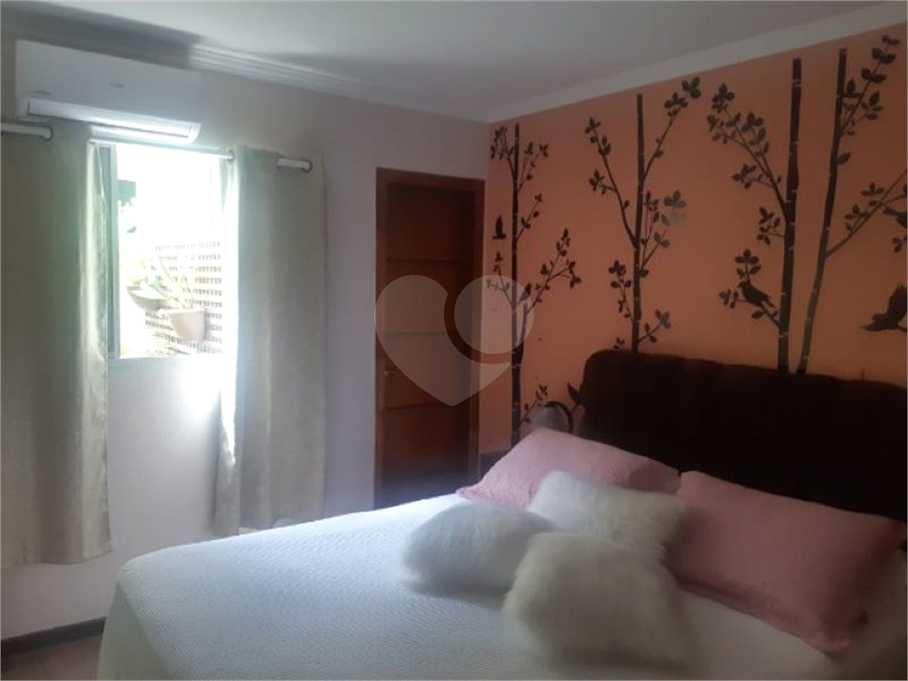 Casa à venda com 3 quartos, 250m² - Foto 26