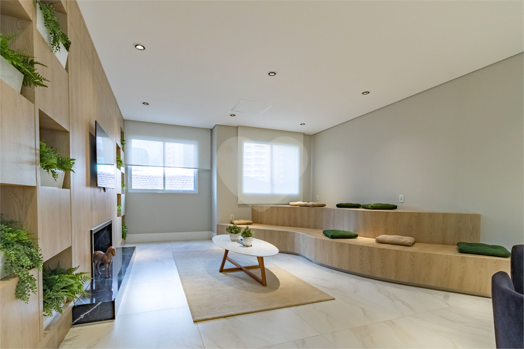 Apartamento - Perdizes - 2 Dormitórios - 67 m²