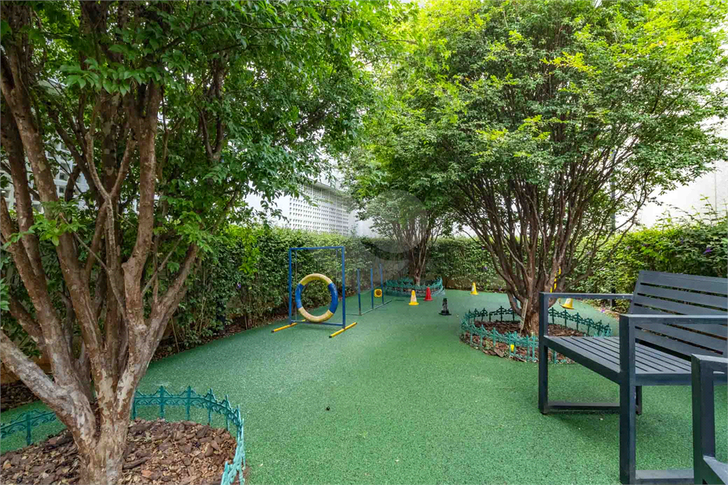 Apartamento - Perdizes - 2 Dormitórios - 67 m²